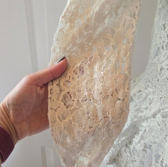 Vintage Silver White Cachet By Bari Protas Lace Wedding Peplum Dress, SIZE 7/8 - Picture 8 of 16